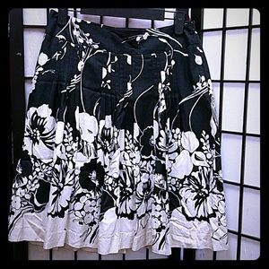 SHORT SKIRT ( ANN TAYLOR)